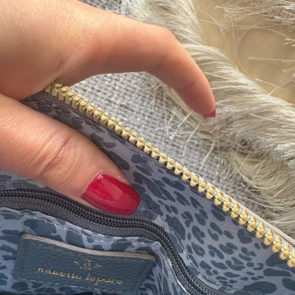 Brand New Nanette Lepore Half Moon Crossbody Bag with tag on! - Picture 10 of 11